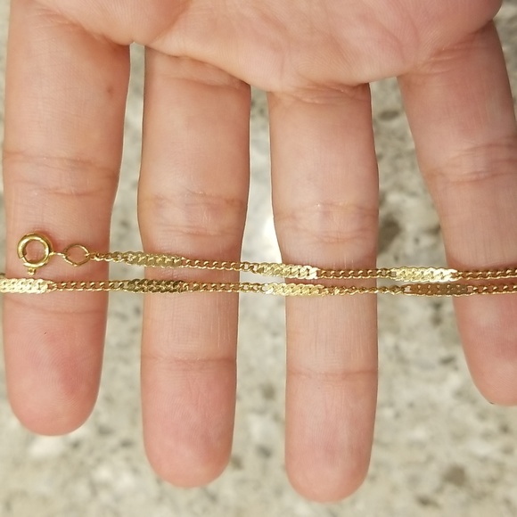 Gold thin bracelet 10" long. - Picture 5 of 5